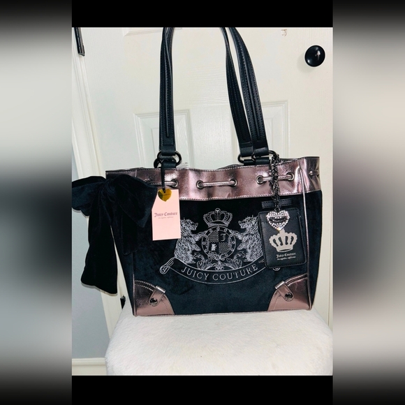 Juicy Couture Black Scottie Dog Daydreamer ♡ VIRAL BAG♡ - Picture 1 of 3
